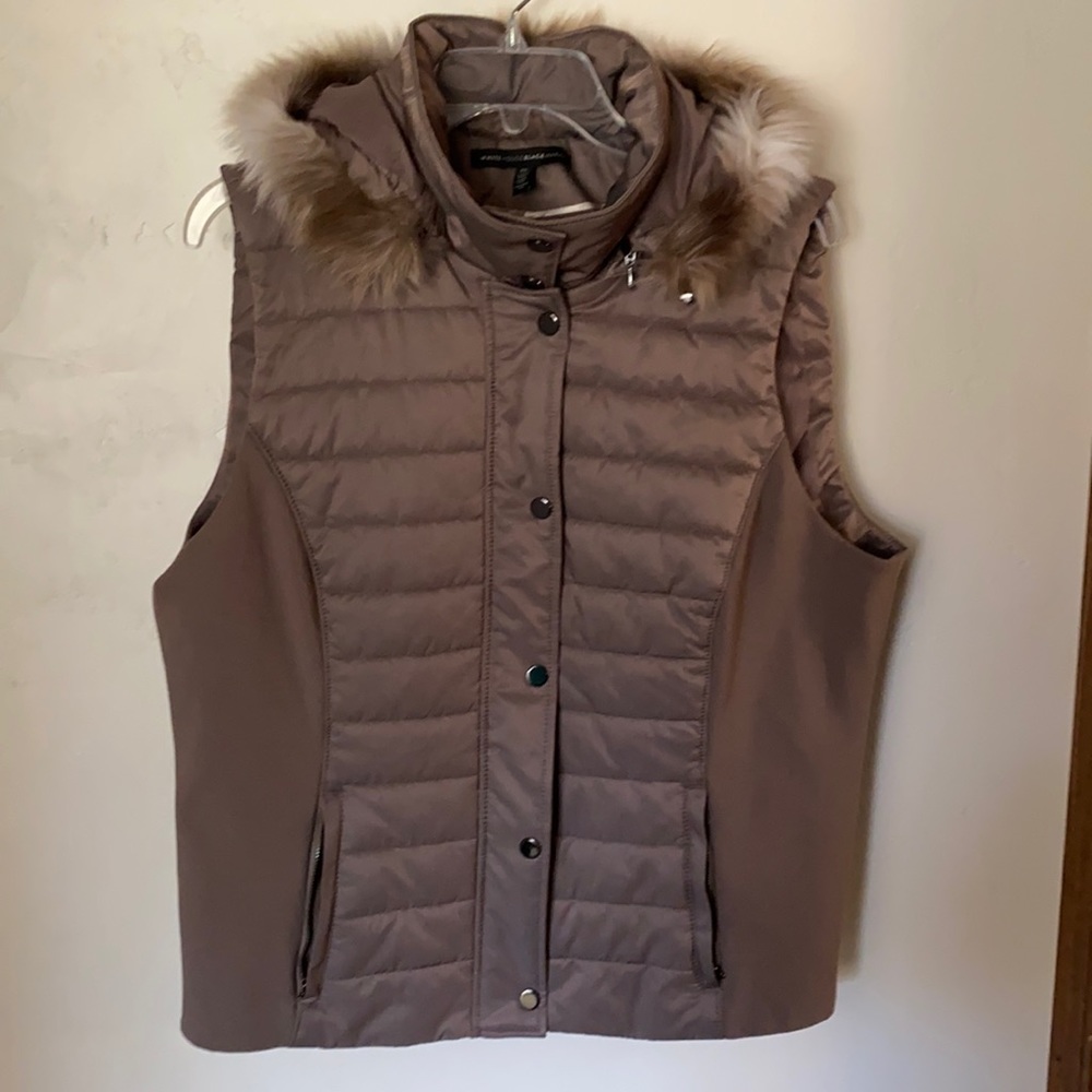 White House black market quilted vest